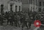 Standbild amerikanische Soldaten Luneville Frankreich, 1944, aus Sekunde 5 historischem Filmmaterial Videoclip 65675065578
