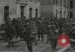 Standbild amerikanische Soldaten Luneville Frankreich, 1944, aus Sekunde 7 historischem Filmmaterial Videoclip 65675065578