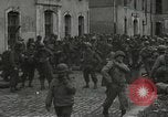 Standbild amerikanische Soldaten Luneville Frankreich, 1944, aus Sekunde 11 historischem Filmmaterial Videoclip 65675065578