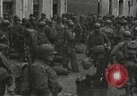 Standbild amerikanische Soldaten Luneville Frankreich, 1944, aus Sekunde 15 historischem Filmmaterial Videoclip 65675065578