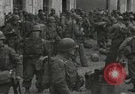 Standbild amerikanische Soldaten Luneville Frankreich, 1944, aus Sekunde 21 historischem Filmmaterial Videoclip 65675065578