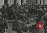 Standbild amerikanische Soldaten Luneville Frankreich, 1944, aus Sekunde 23 historischem Filmmaterial Videoclip 65675065578