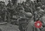 Standbild amerikanische Soldaten Luneville Frankreich, 1944, aus Sekunde 27 historischem Filmmaterial Videoclip 65675065578