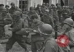 Standbild amerikanische Soldaten Luneville Frankreich, 1944, aus Sekunde 29 historischem Filmmaterial Videoclip 65675065578