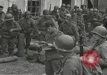 Standbild amerikanische Soldaten Luneville Frankreich, 1944, aus Sekunde 31 historischem Filmmaterial Videoclip 65675065578