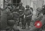 Standbild amerikanische Soldaten Luneville Frankreich, 1944, aus Sekunde 44 historischem Filmmaterial Videoclip 65675065578