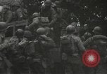 Standbild amerikanische Soldaten Luneville Frankreich, 1944, aus Sekunde 56 historischem Filmmaterial Videoclip 65675065578