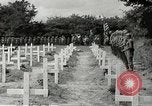 Image 9e Division service commémoratif Sainte-Mère-Eglise France, 1944, de la seconde 22 séquences d'archives historiques vidéo 65675065583