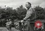 Image 9e Division service commémoratif Sainte-Mère-Eglise France, 1944, de la seconde 37 séquences d'archives historiques vidéo 65675065583