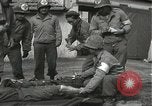 Standbild Japanese-American Infanteristen in Zweiten Weltkrieg Bruyeres Frankreich, 1944, aus Sekunde 13 historischem Filmmaterial Videoclip 65675065588