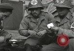 Standbild Japanese-American Infanteristen in Zweiten Weltkrieg Bruyeres Frankreich, 1944, aus Sekunde 23 historischem Filmmaterial Videoclip 65675065588