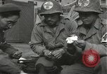 Standbild Japanese-American Infanteristen in Zweiten Weltkrieg Bruyeres Frankreich, 1944, aus Sekunde 24 historischem Filmmaterial Videoclip 65675065588