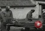 Standbild Japanese-American Infanteristen in Zweiten Weltkrieg Bruyeres Frankreich, 1944, aus Sekunde 45 historischem Filmmaterial Videoclip 65675065588