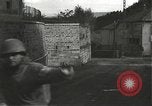 Standbild Japanese-American Infanteristen in Zweiten Weltkrieg Bruyeres Frankreich, 1944, aus Sekunde 61 historischem Filmmaterial Videoclip 65675065588