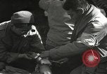 Image blessés de l'équipe de combat régimentaire 442traitées Belmont France, 1944, de la seconde 27 séquences d'archives historiques vidéo 65675065595