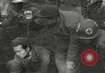 Image poste d'aide médical du 2e Bataillon 442L'équipe de combat régimentaire Belmont France, 1944, de la seconde 7 séquences d'archives historiques vidéo 65675065596
