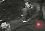 Image poste d'aide médical du 2e Bataillon 442L'équipe de combat régimentaire Belmont France, 1944, de la seconde 16 séquences d'archives historiques vidéo 65675065596