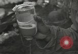 Image poste d'aide médical du 2e Bataillon 442L'équipe de combat régimentaire Belmont France, 1944, de la seconde 31 séquences d'archives historiques vidéo 65675065596