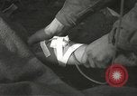 Image poste d'aide médical du 2e Bataillon 442L'équipe de combat régimentaire Belmont France, 1944, de la seconde 37 séquences d'archives historiques vidéo 65675065596