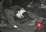 Image poste d'aide médical du 2e Bataillon 442L'équipe de combat régimentaire Belmont France, 1944, de la seconde 53 séquences d'archives historiques vidéo 65675065596