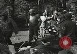 Standbild vorwärts Hilfe Station der 442nd Regimental Bekämpfung Team Belmont Frankreich, 1944, aus Sekunde 13 historischem Filmmaterial Videoclip 65675065597