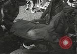 Standbild vorwärts Hilfe Station der 442nd Regimental Bekämpfung Team Belmont Frankreich, 1944, aus Sekunde 16 historischem Filmmaterial Videoclip 65675065597