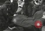 Standbild vorwärts Hilfe Station der 442nd Regimental Bekämpfung Team Belmont Frankreich, 1944, aus Sekunde 17 historischem Filmmaterial Videoclip 65675065597