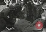 Standbild vorwärts Hilfe Station der 442nd Regimental Bekämpfung Team Belmont Frankreich, 1944, aus Sekunde 18 historischem Filmmaterial Videoclip 65675065597