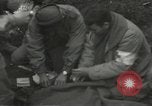 Standbild vorwärts Hilfe Station der 442nd Regimental Bekämpfung Team Belmont Frankreich, 1944, aus Sekunde 22 historischem Filmmaterial Videoclip 65675065597