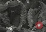 Standbild vorwärts Hilfe Station der 442nd Regimental Bekämpfung Team Belmont Frankreich, 1944, aus Sekunde 32 historischem Filmmaterial Videoclip 65675065597
