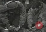 Standbild vorwärts Hilfe Station der 442nd Regimental Bekämpfung Team Belmont Frankreich, 1944, aus Sekunde 33 historischem Filmmaterial Videoclip 65675065597