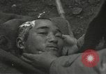 Standbild vorwärts Hilfe Station der 442nd Regimental Bekämpfung Team Belmont Frankreich, 1944, aus Sekunde 54 historischem Filmmaterial Videoclip 65675065597