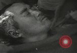 Standbild vorwärts Hilfe Station der 442nd Regimental Bekämpfung Team Belmont Frankreich, 1944, aus Sekunde 58 historischem Filmmaterial Videoclip 65675065597