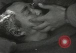 Standbild vorwärts Hilfe Station der 442nd Regimental Bekämpfung Team Belmont Frankreich, 1944, aus Sekunde 62 historischem Filmmaterial Videoclip 65675065597