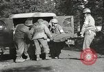 Image Poste d'aide médical du 2e Bataillon 442L'équipe de combat régimentaire Belmont France, 1944, de la seconde 27 séquences d'archives historiques vidéo 65675065598