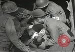 Image Poste d'aide médical du 2e Bataillon 442L'équipe de combat régimentaire Belmont France, 1944, de la seconde 36 séquences d'archives historiques vidéo 65675065598
