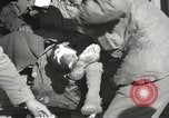 Image Poste d'aide médical du 2e Bataillon 442L'équipe de combat régimentaire Belmont France, 1944, de la seconde 37 séquences d'archives historiques vidéo 65675065598