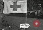 Image Poste d'aide médical du 2e Bataillon 442L'équipe de combat régimentaire Belmont France, 1944, de la seconde 59 séquences d'archives historiques vidéo 65675065598