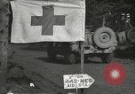 Image Poste d'aide médical du 2e Bataillon 442L'équipe de combat régimentaire Belmont France, 1944, de la seconde 61 séquences d'archives historiques vidéo 65675065598