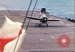Standbild FM-2 WILDCAT aircraft Pazifik, 1944, aus Sekunde 28 historischem Filmmaterial Videoclip 65675065637