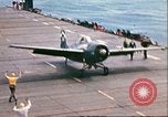 Standbild FM-2 WILDCAT aircraft Pazifik, 1944, aus Sekunde 32 historischem Filmmaterial Videoclip 65675065637