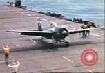 Standbild FM-2 WILDCAT aircraft Pazifik, 1944, aus Sekunde 33 historischem Filmmaterial Videoclip 65675065637