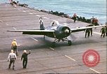 Standbild FM-2 WILDCAT aircraft Pazifik, 1944, aus Sekunde 38 historischem Filmmaterial Videoclip 65675065637