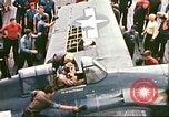 Standbild FM-2 WILDCAT aircraft Pazifik, 1944, aus Sekunde 41 historischem Filmmaterial Videoclip 65675065637