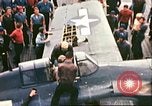 Standbild FM-2 WILDCAT aircraft Pazifik, 1944, aus Sekunde 43 historischem Filmmaterial Videoclip 65675065637
