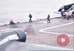 Image USS Saratoga (CV-3) Océan Pacifique, 1944, de la seconde 43 séquences d'archives historiques vidéo 65675065638