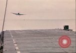 Image USS Saratoga (CV-3) Océan Pacifique, 1944, de la seconde 57 séquences d'archives historiques vidéo 65675065638