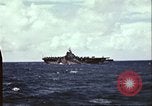 Image carrier operations Océan Pacifique, 1944, de la seconde 13 séquences d'archives historiques vidéo 65675065641