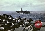 Image carrier operations Océan Pacifique, 1944, de la seconde 34 séquences d'archives historiques vidéo 65675065641