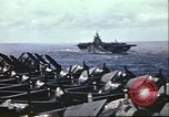 Image carrier operations Océan Pacifique, 1944, de la seconde 40 séquences d'archives historiques vidéo 65675065641